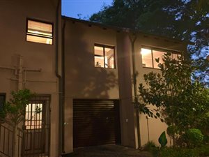 3 Bed Cluster in Waterkloof Ridge