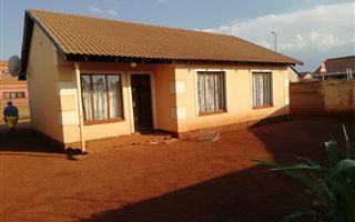 2 Bedroom House in Ga-rankuwa