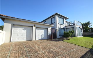 3 Bedroom House in Upper Robberg