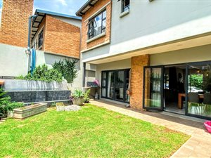 6 Bed House in Erasmuskloof
