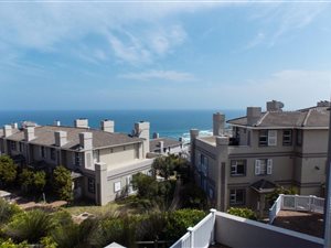3 Bed Cluster in Pinnacle Point Golf Estate