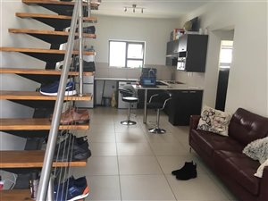2 Bed Apartment in Dainfern