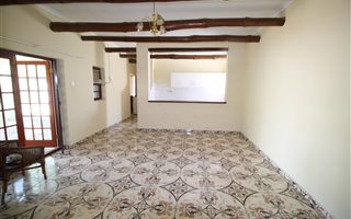 2 Bedroom House in Wellington Central
