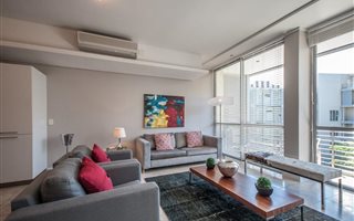 1 Bedroom Apartment in Foreshore
