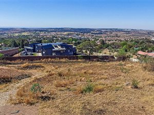 5.8 ha Land available in Poortview