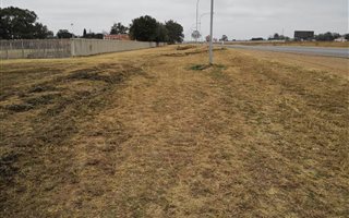 3.3 ha Land available in Putfontein