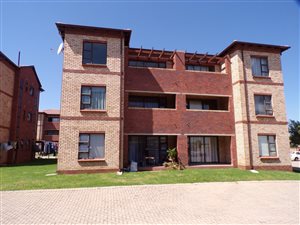 2 Bedroom Townhouse in Randpark Ridge