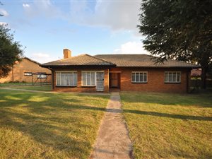 4 Bed House in Rietkuil