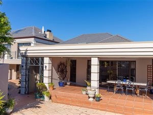 5 Bed House in Claremont