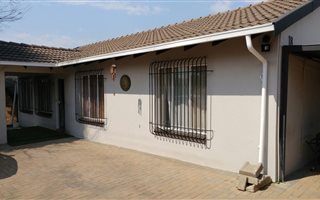3 Bedroom House in Minnebron