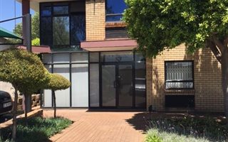 144 m² Retail Space in Sunnyrock