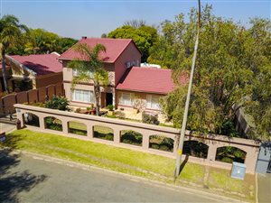 5 Bed House in Alberante