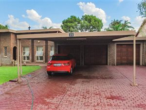 4 Bed House in Theresa Park