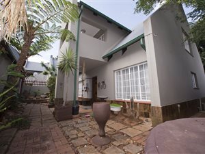 3 Bed Duet in Waverley