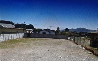 496 m² Land available in Ravensmead