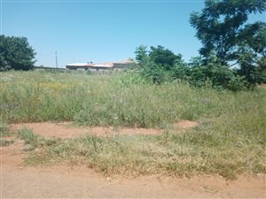 990 m² Land available in Noldick