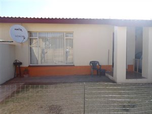 1 Bed Apartment in Vredefort
