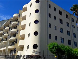 2 Bed Apartment in Strand South