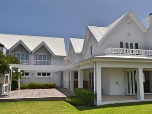 5 Bed House in Cape St Francis