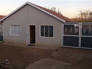 2 Bedroom House in Johannesburg Central and CBD