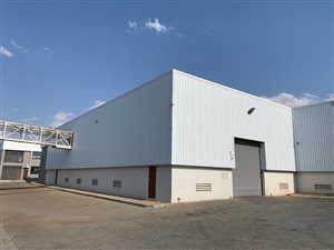 1360 m² Industrial space in Gateway Industrial Park