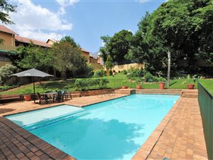 3 Bed Townhouse in Edenburg