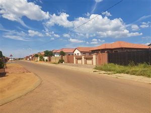 250 m² Land available in Mabopane