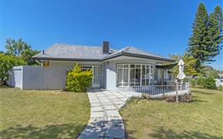 4 Bedroom House in Uniepark