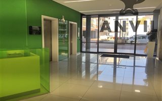 688 m² Office Space in New Town Centre (Gateway)