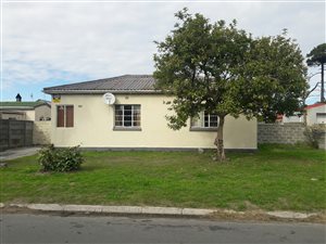6 Bed House in Ruyterwacht