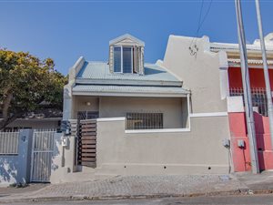4 Bed House in Walmer Estate
