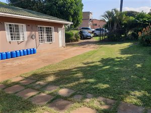 4 Bed House in Grove End