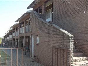 2 Bed Flat in Rant en Dal