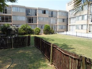 1 Bedroom Apartment in Bramley Park