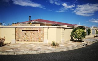 4 Bedroom House in Elfindale