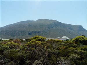 630 m² Land available in Bettys Bay