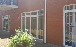 50 m² Commercial space in Hilton