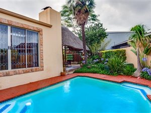 4 Bed House in Allens Nek