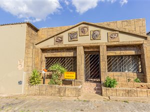 3 Bed House in Greymont