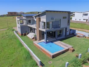 4 Bed House in Eye of Africa