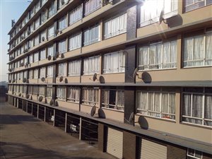 2 Bed Apartment in Eloffsdal