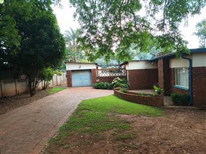 4 Bed House in Kwaggasrand