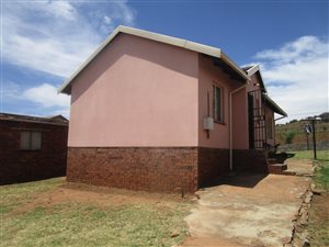 3 Bed House in Zakariyya Park