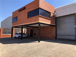 282 m² Industrial space in Stormill