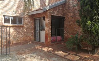3 Bedroom Simplex in Clarina