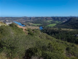 1.8 ha Land available in Simola