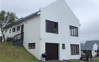 4 Bedroom House in Great Brak River