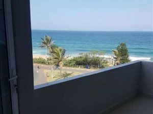 2 Bed Apartment in Umdloti Beach