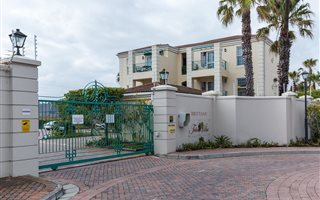 3 Bedroom Apartment in Tokai