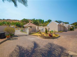 3 Bed Townhouse in Quellerina